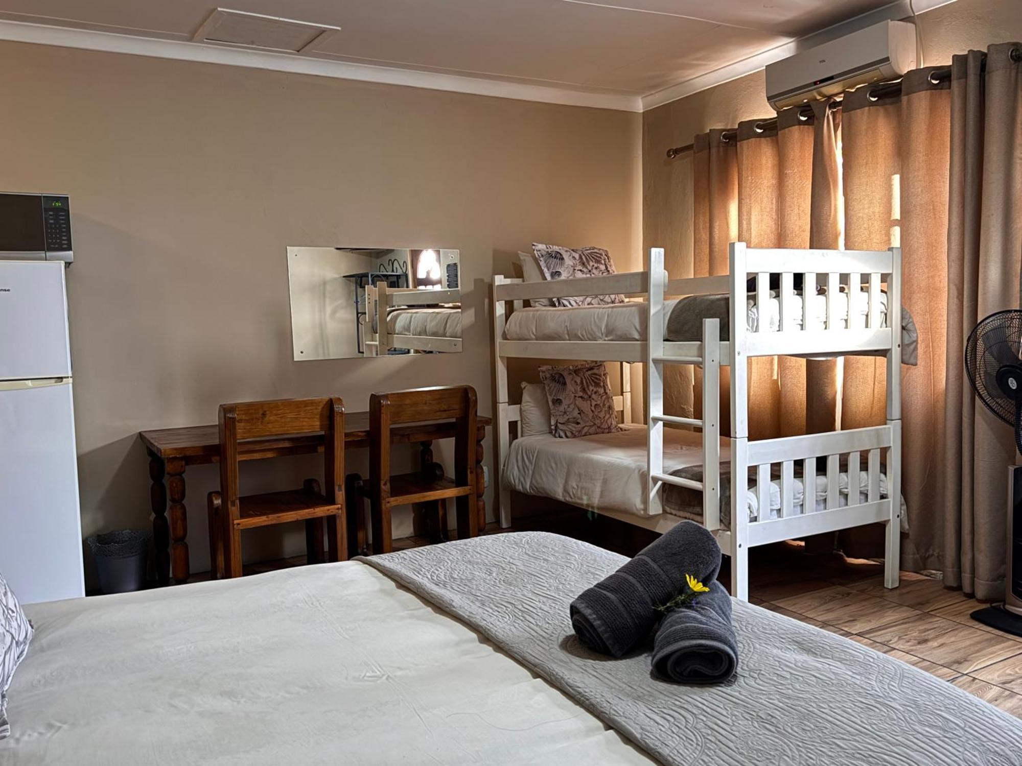 The Palms Venue & Accommodation Cradock Buitenkant foto