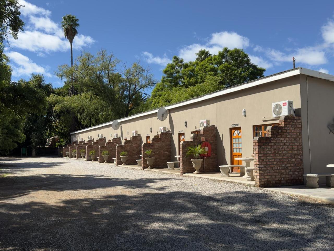 The Palms Venue & Accommodation Cradock Buitenkant foto
